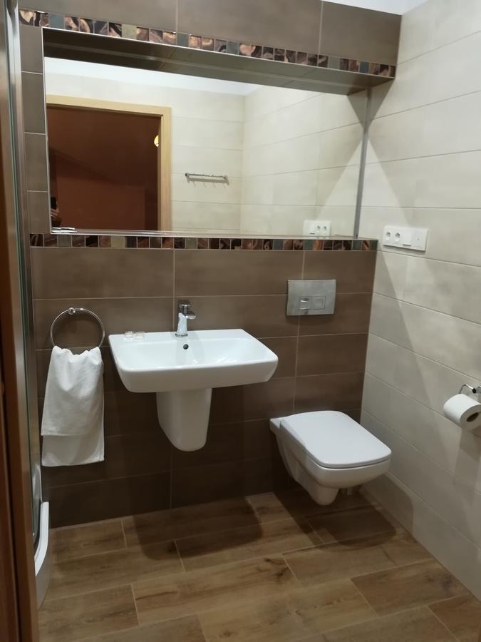 Zajazd Podjadek Osjaków Exterior foto